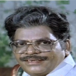 నాన్న లేని లోటు వెంటాడుతూనే ఉంటుంది