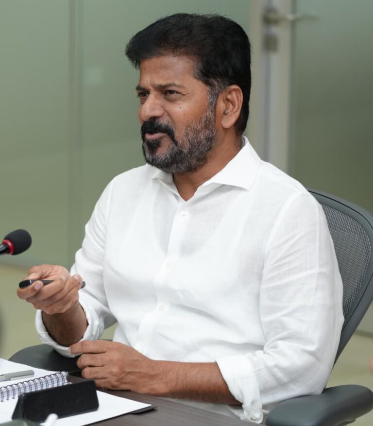 సి.సి.సి.తో ఎల్.ఇ.డి. లైట్ల అనుసంధానం