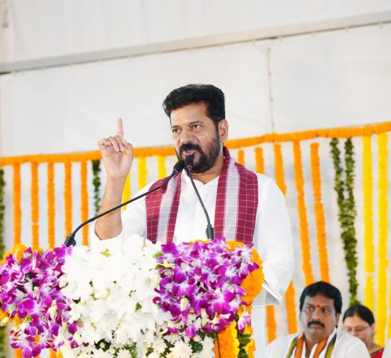CM Slams KCR for confining to farmhouse for the last 1000 days